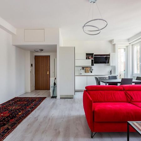 Garibaldi & Gae Aulenti Modern Apt With Private Parking! ميلان المظهر الخارجي الصورة