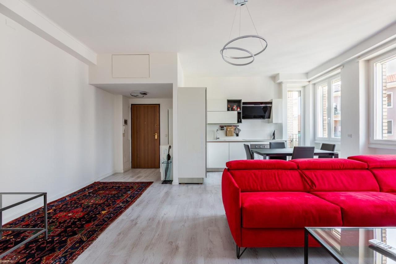 Garibaldi & Gae Aulenti Modern Apt With Private Parking! ميلان المظهر الخارجي الصورة