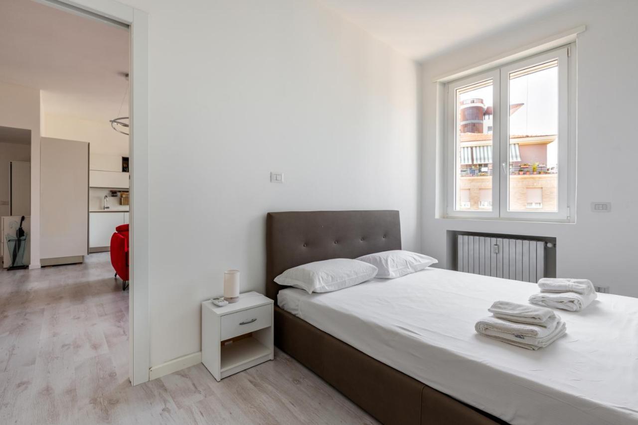 Garibaldi & Gae Aulenti Modern Apt With Private Parking! ميلان المظهر الخارجي الصورة